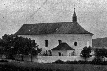 kostel od jihu na počátku 20. století (© Antonín Podlaha: Posvátná místa království Českého; Díl 2., Vikariáty: Berounský, Bystřický a Plzeňský, Dědictví sv. Jana Nepomuckého, Praha 1908)