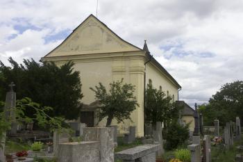 vstupní průčelí ( © Milan Caha 08/2008)