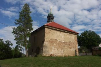 kaple z plochy zrušeného hřbitova ( © Milan Caha 08/2008)