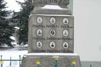Pomník padlým hasičům v 1. světové válce (© Prudký Martin, 02/2010)
