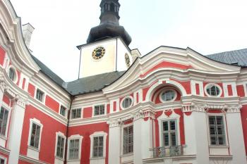 nádvoří kláštera ( © Milan Caha 08/2008)