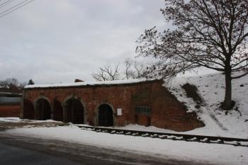 Pevnostní články u bývalé vnější Bohušovické brány ( © Ivan Grisa 02/2010)