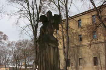 Jedna ze soch před kavalírem 2 ( © Ivan Grisa 02/2010)