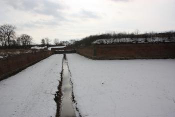 Příkop u Horní vodní brány ( © Ivan Grisa 02/2010)