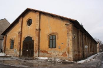 Jízdárna od jihovýchodu ( © Ivan Grisa 02/2010)