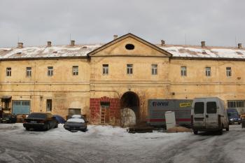 Severní křídlo: pohled ze dvora ( © Ivan Grisa 02/2010)
