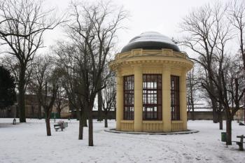 Pavilon od východu ( © Ivan Grisa 02/2010)