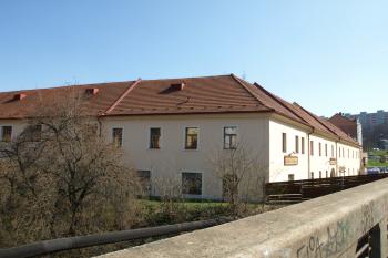 severozápadní roh dvora nad Botičem ( © Milan Caha 08/2009)