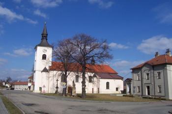 Ptení - kostel sv. Martina (© Ivo Rozehnal 03/2009)