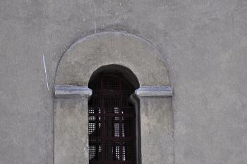 Detail okna ve věži ( © Radovan Smokoň 03/2010)