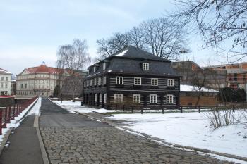  ( © Milan Caha 03/2010)