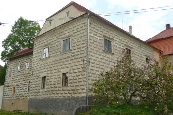 Starý czerninský zámek (© Starý czerninský zámek Chudenice, 04/2009)