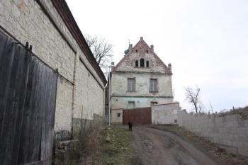 Zámeček od severu ( © Ivan Grisa 03/2010)