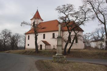 Kostel od jihu ( © Ivan Grisa 03/2010)