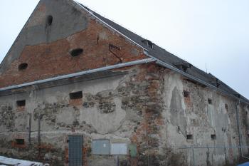 pohled na druhý štít od parkoviště (© Jaromír Schoffer, 03/2010)
