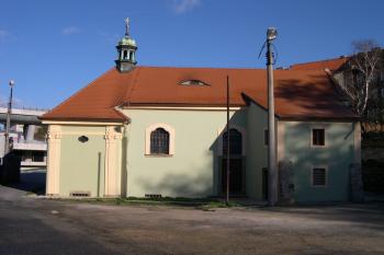 Pohled od západu ( © Ivan Grisa 11/2004)