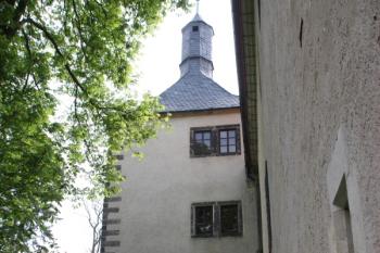 Hranolová věž od západu ( © Ivan Grisa 05/2010)