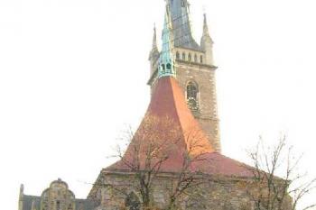Kostel sv. Petra a Pavla ( © Pavel Vítek 12/2006)