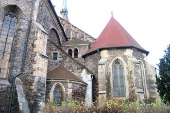 Kostel sv. Petra a Pavla ( © Pavel Vítek 12/2006)