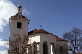 Kostel od východu ( © Iva Spurná 3.4.2010)