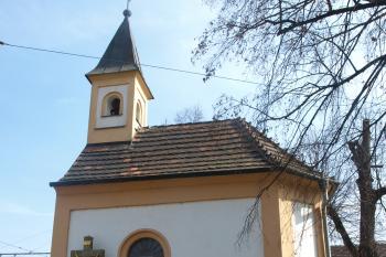 kaplička od západu ( © Milan Caha 03/2010)