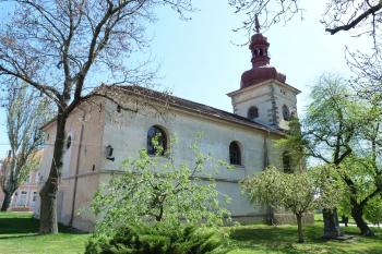 kostel sv. Bartoloměje (© František Kinař, 04/2012)