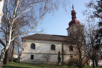 Kostel od severu ( © Ivan Grisa 03/2010)