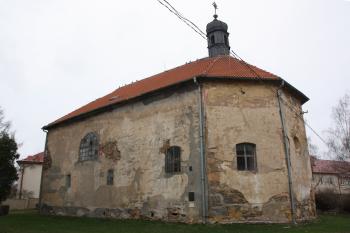 Kostel od jihovýchodu ( © Ivan Grisa 04/2010)