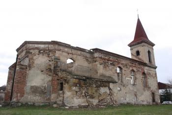 Kostel od severovýchodu ( © Ivan Grisa 04/2010)