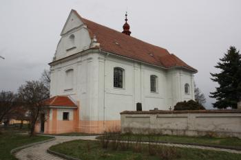 Kostel od jihozápadu ( © Ivan Grisa 04/2010)
