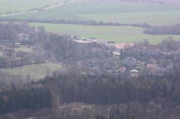 Lobeč z rozhledny ( © Ivan Grisa 04/2010)