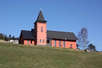 Kostel od západu ( © Ivan Grisa 04/2010)