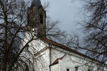 Kostel Nejsvětější Trojice (Jílové) ( © František Kinař 05/2017)