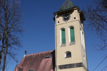 Kostel od jihovýchodu ( © Ivan Grisa 04/2010)