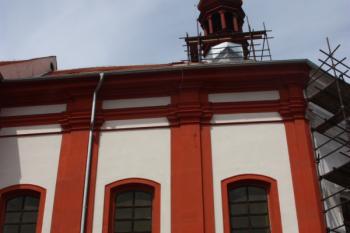 Presbytář od jihu ( © Ivan Grisa 07/2011)