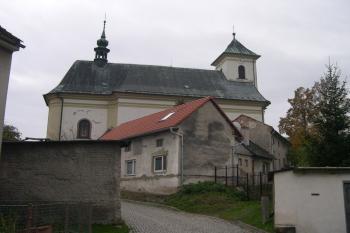 Kostel od severu ( © Ivan Grisa 09/2009)