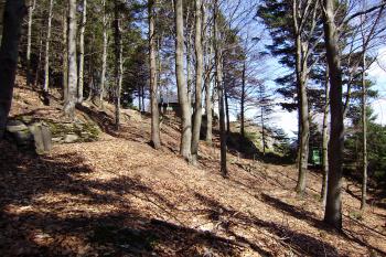 Mrtvý muž - chaty a vyhlídka (© Zuzana Holasová, 04/2010)