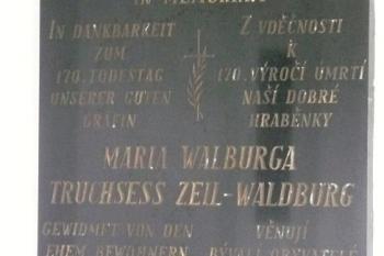 pamětní deska k 170. výročí úmrtí hraběnky Marie Walburgy ( © Jan P. Štěpánek 04/2010)