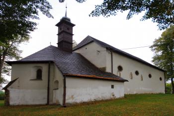 kostel od severovýchodu ( © Pavel Zany Komárek 12. 9. 2009)