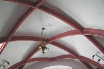 síň s pozdně gotickou klenbou (© Karel Husák, 07/2006)