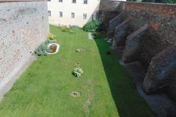 Sev. část vých.příkopu (© Dušan Dohňanský  07/2021)