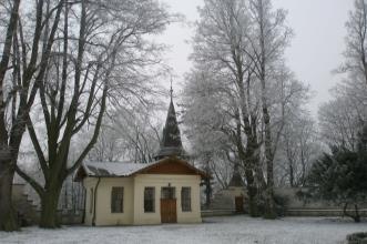Zámecká zahrada s altánem (© Milan Vaněrka, 12/2007)