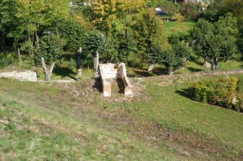 Poustevna v podzámeckém parku (© Milan Vaněrka, 09/2007)