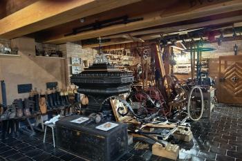  (© Jaroslav Špiroch  09/2025)