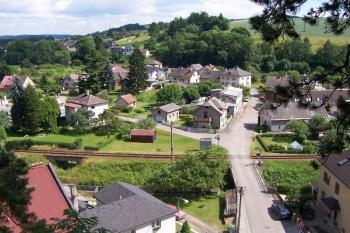 Letohrad - Pohled z kamené vyhlídky v parku na část Podměstí (© Ivo Rozehnal, 07/2010)