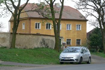 Fara (© Prudký Martin, 04/2010)
