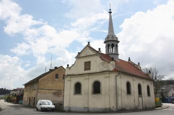 Kaple od severu ( © Ivan Grisa 05/2010)