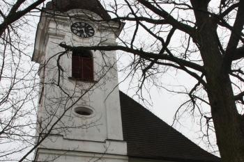 Západní průčelí ( © Ivan Grisa 05/2010)