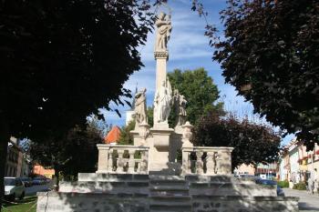 Barokní mariánské sousoší po restaurování (© František Šrámek, 08/2011)