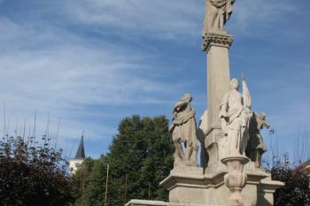 Barokní mariánské sousoší po restaurování (© František Šrámek, 08/2011)